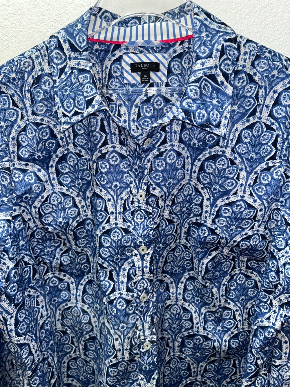Talbots Plus Blue Ivory Print Long-Sleeve Button-Down Shirt Plus sz 2X in EUC